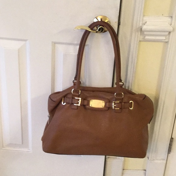 Michael Kors Handbags - Michael Kors satchel Bag